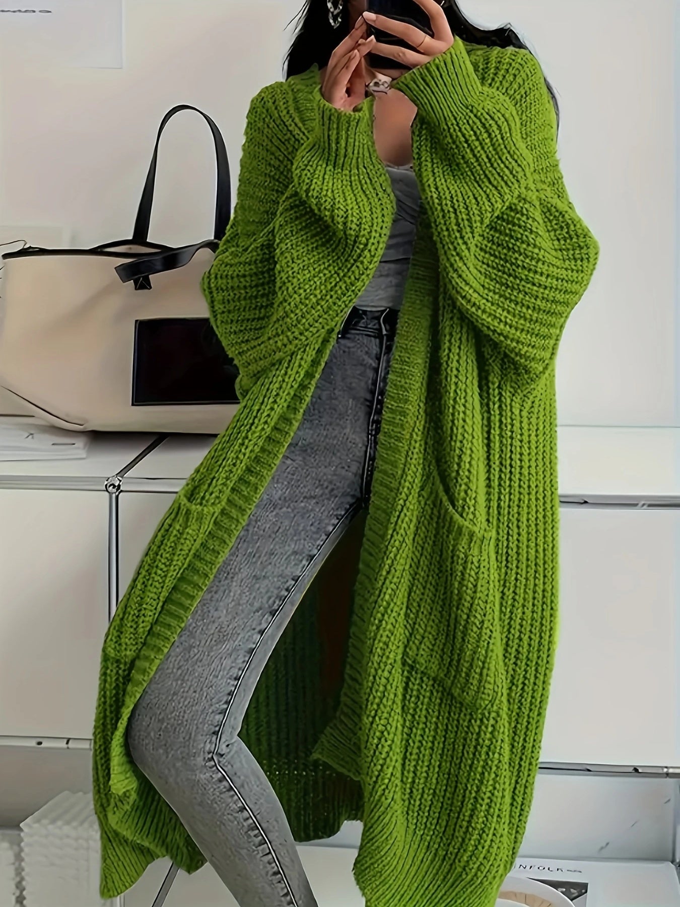 Eleganter V-Ausschnitt-Cardigan mit Knöpfen fürs Büro