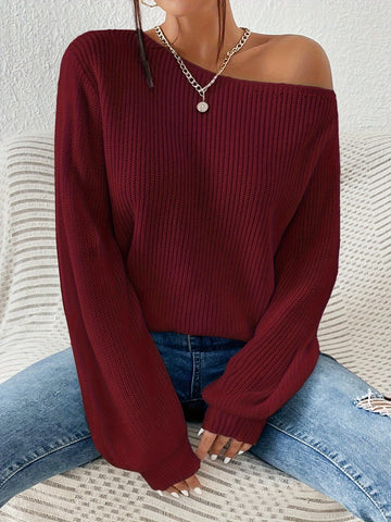 Eleganter asymmetrischer Off-Shoulder-Strickpullover
